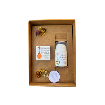 Cofanetto Baci e Carezze con crema mani e balsamo labbra