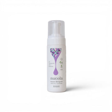 Nuvola mousse detergente morbida e delicata con attivi idratanti 150 ml
